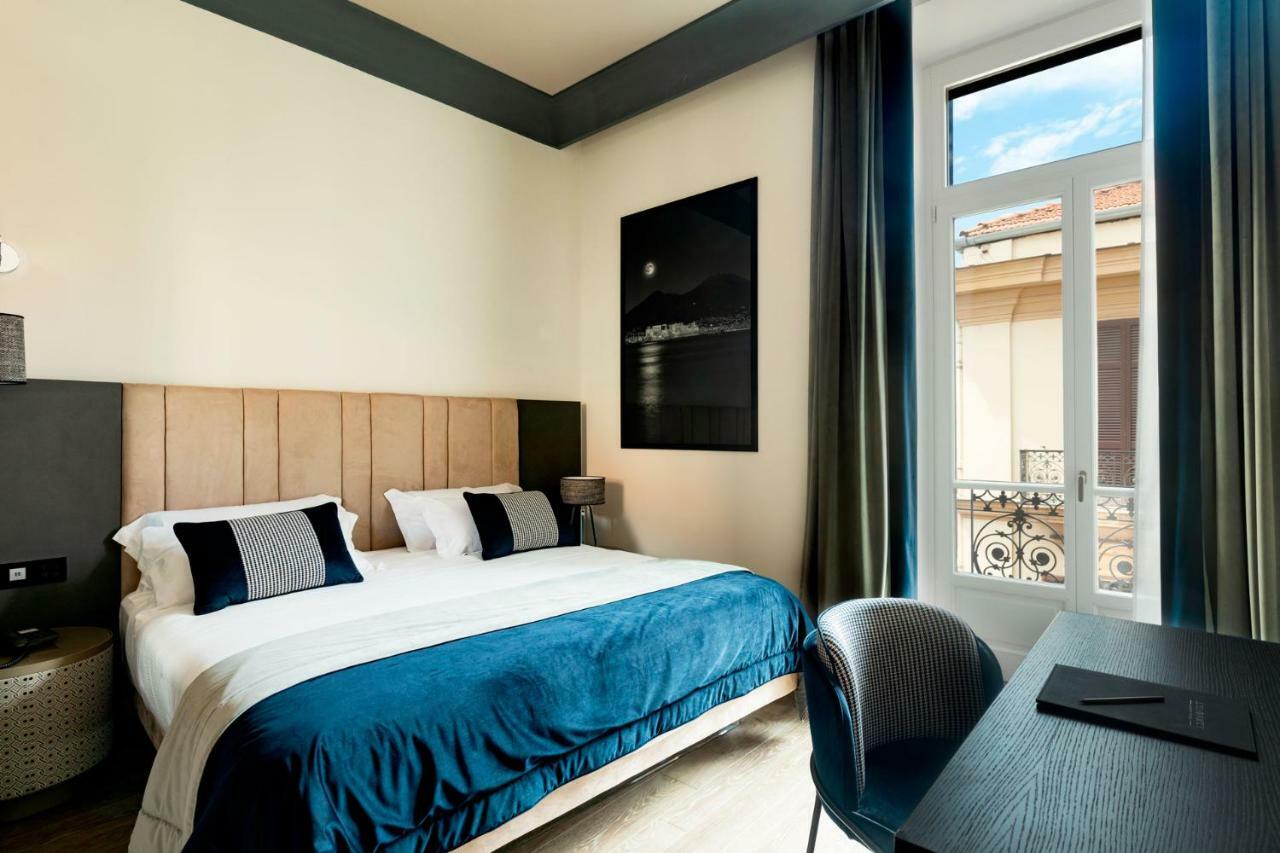 נאפולי Amadomus Luxury Suites מראה חיצוני תמונה